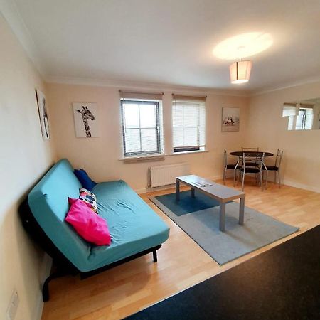 Chelmsford Town Centre Apartments With Car Parking Dış mekan fotoğraf